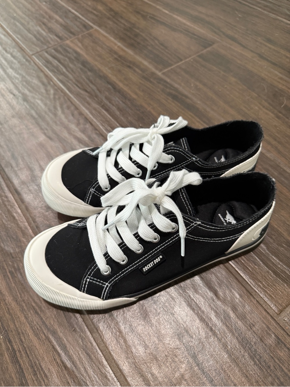 Rocket Dog Black and White Canvas Low-Top Sneakers